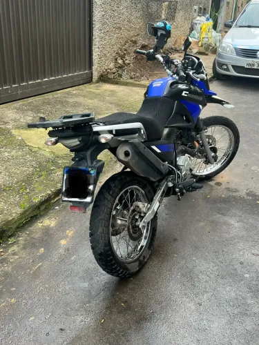 Crosser super conservada