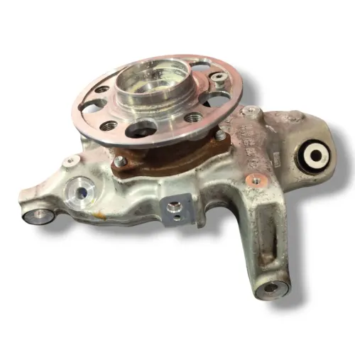 MONTANTE CUBO TRASEIRO ESQUERDO MERCEDES C180 1.6 2015 ORIG