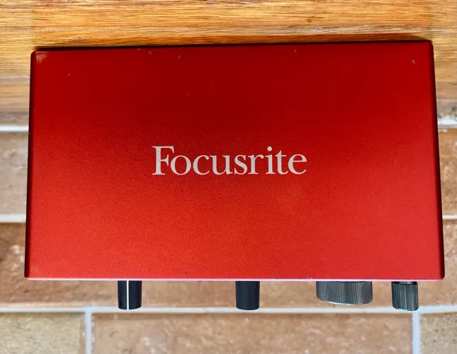 Focusrite Scarlett 4i4 3a geração (interface de áudio)