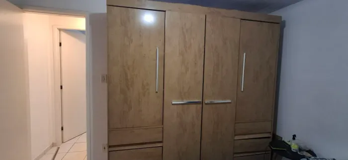 Guarda roupa seminovo