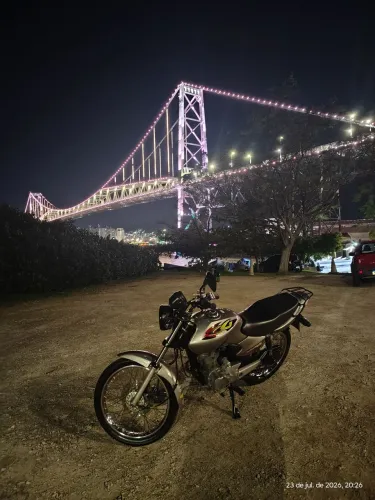 Moto em  boas condições 