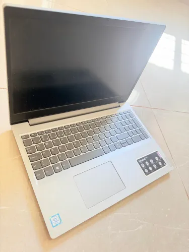 Vendo notebook Lenovo