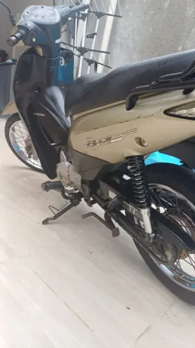 Biz es 2009 R$7000