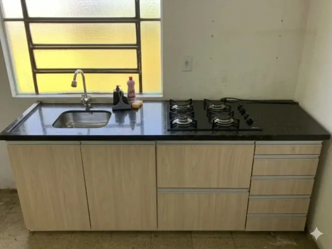 Balcão MDF, padrão melanina madeirado, interno melanina branca tampo de mármore