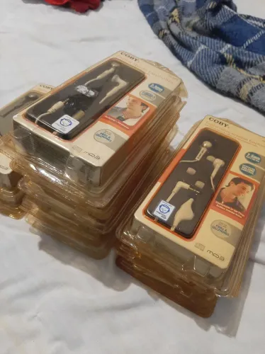 Lote 10 fones Coby clássicos novos 2,5mm