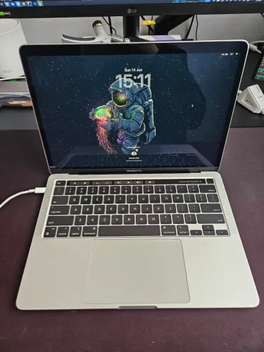 Macbook Pro M1 Touchbar 16GB