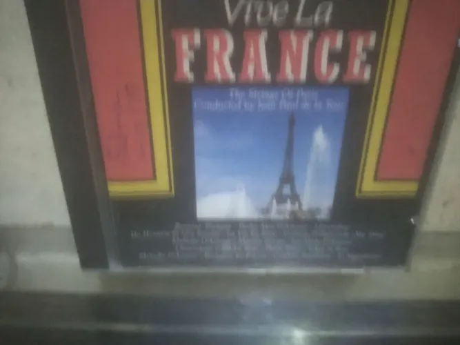 ? CDs Música Francesa - Belle France / Vive La France / Alain Suzanna