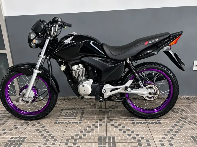 Vendo CG 150 , 2011 , moto toda revisada !