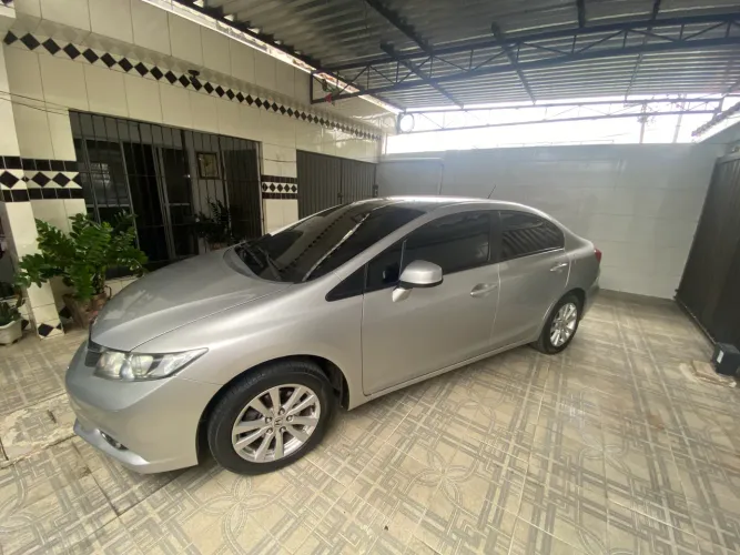 Honda Civic Sedan LXS 1.8/1.8 Flex 16V Aut. 4P 2012