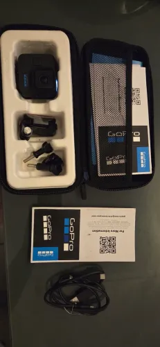 Câmera Gopro Hero 11 Black Mini 