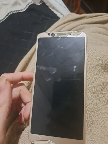 Celular pra tira peça