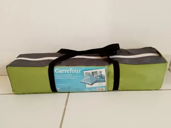 Vende-se Barraca para 4 pessoas 