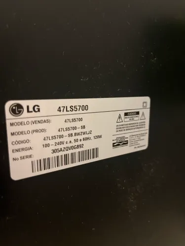 TV LG 47 polegadas com problema no som