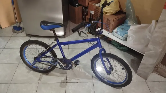 Bicicleta BMX Aro 20 Azul - Aros Aero GT + Pedaleiras / Pronta para Uso