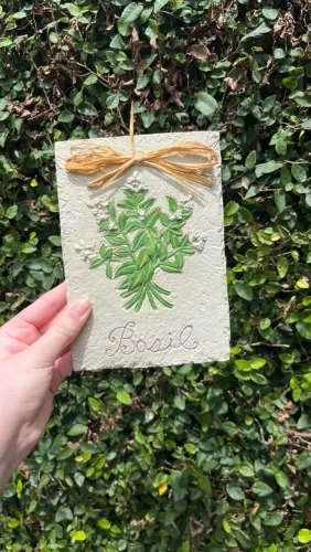Par de Quadros Decorativos em Relevo