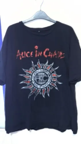 Camiseta da banda Alice in Chains