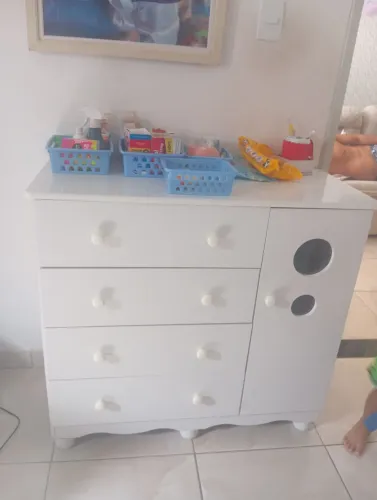 Vendo cômoda bebê bem conservada e linda demais tem pouco tempo de uso..