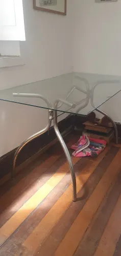 Mesa tampo de vidro 140x80 s/cadeiras