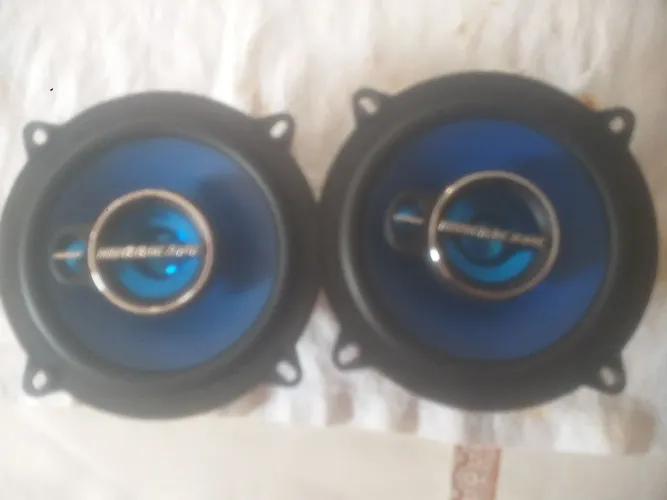 Vendo Alto falantes o par semi novo