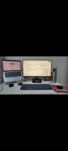 Mesa e Monitor Home Office