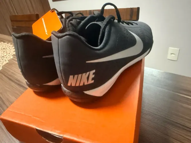 Chuteira Nike, original, nova, com etiqueta, site Nike