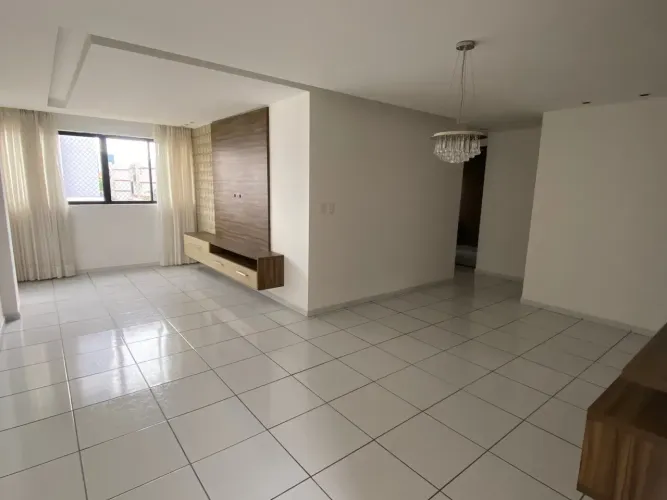 Alugo Apartamento de 3 Quartos com Armários e 2 Vagas no Catolé  - Campina Grande - PB
