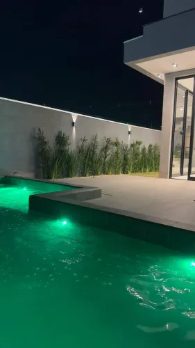 Casa com 4 Suites no Condominio Florais Perola
