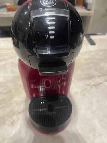Cafeteira DOLCE GUSTO