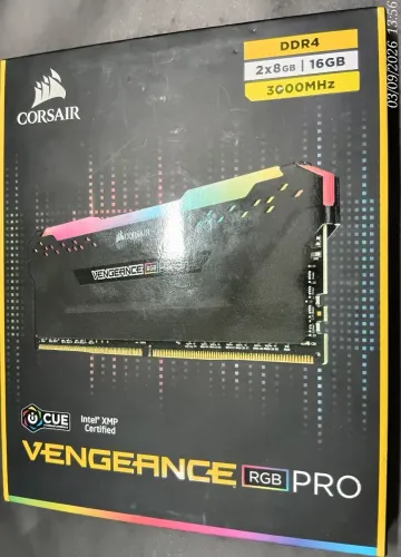 Corsair vengeance RGB Pro DDR4 16GB