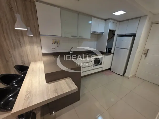 Charmoso apartamento de 2 quartos no Alto da Glória!