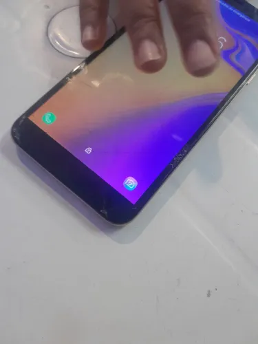 Sansung galaxy j4
