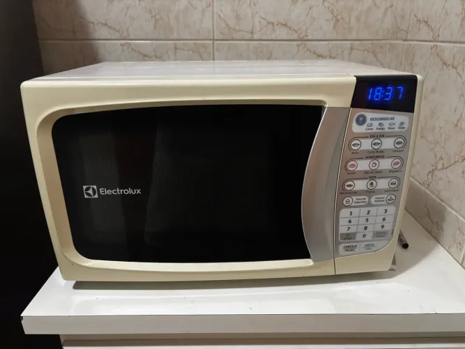 Microondas Electrolux 20 litros 220v