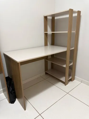 Escrivaninha Home office + Cadeira Giratória