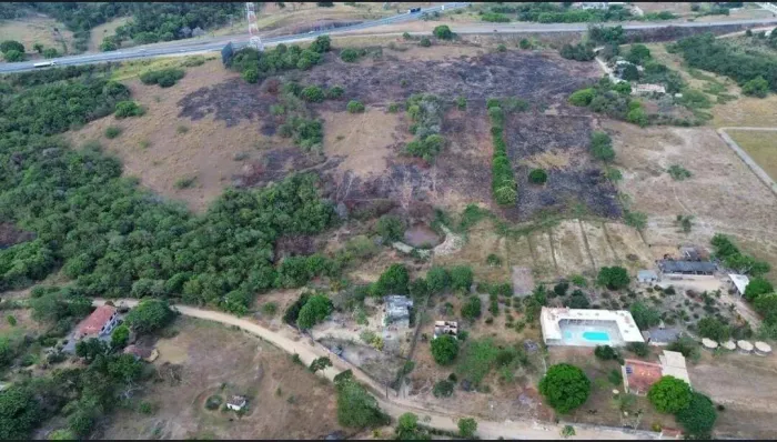 Terreno à venda em Araruama, próximo a Via Lagos