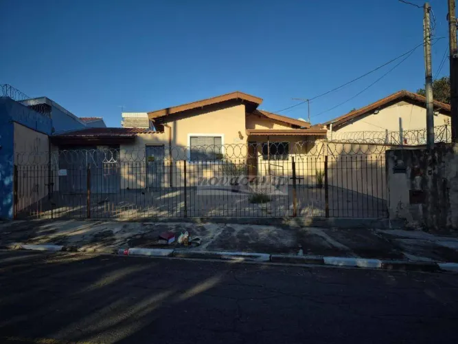 Casa com 3 dormitórios para alugar, 99 m² por R$ 2.420,00/mês - Jardim García - Campinas/S