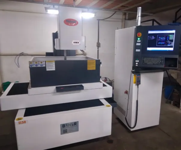 Eletroerosão a fio de Molibdenio Electrocut
