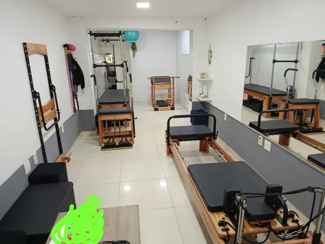 STUDIO COMPLETO DE PILATES