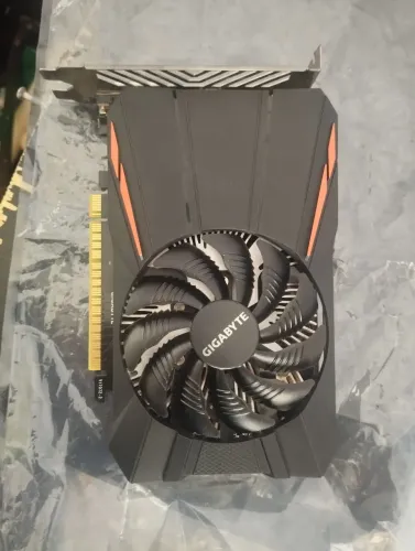 Gigabyte GTX1050TI 4GB GDDR5!