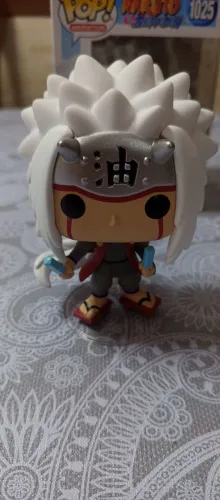 FUNKO POP JIRAYA EDIÇÃO LIMITADA de 2021, por um preço ótimo, base com mínimo detalhe!