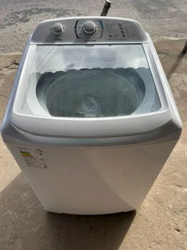 Máquina de lavar Eletrolux 13 kilos!!