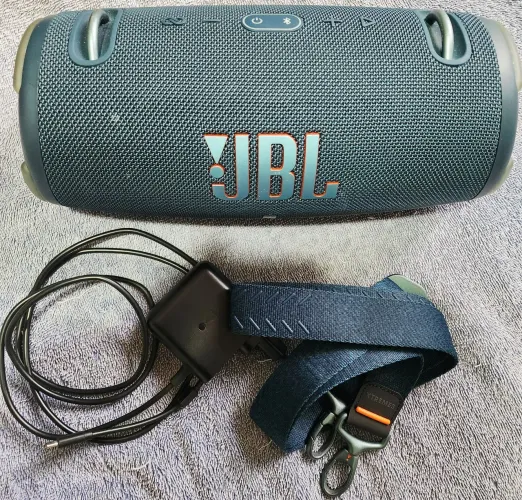 Caixa de som Bluetooth JBL