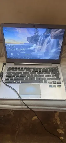 Notebook Samsung Series 5 13" c/ defeito