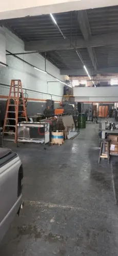 Galpão Industrial para Venda e Locação em Diadema