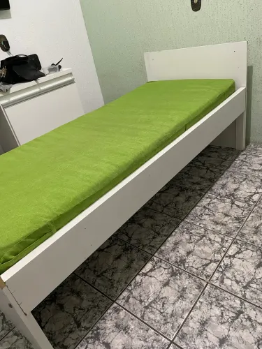 Cama de solteiro