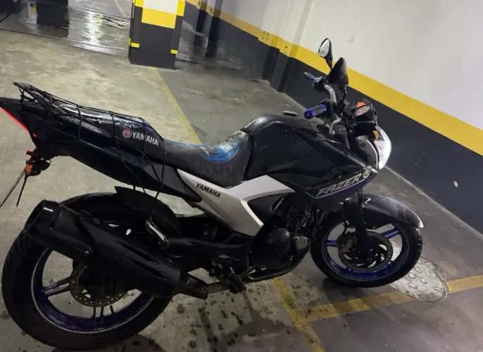 Vendo Moto YAMAHA Fazer YS250 