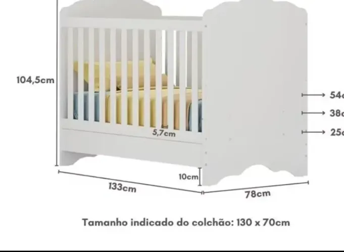 Vendo um berço de 3 posições + colchão em ótimo estado ,retirada no local