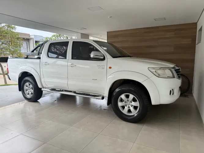 Toyota Hilux CD SR 4X2 2.7 16v/2.7 Flex Aut. 2015
