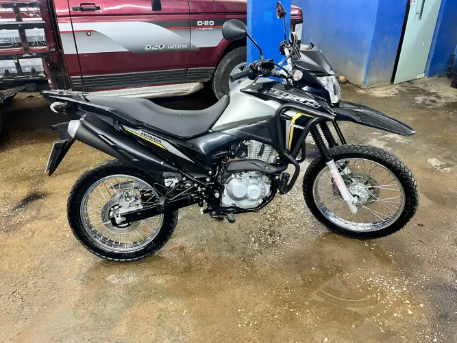 Honda bros 160 2023 top de categoria