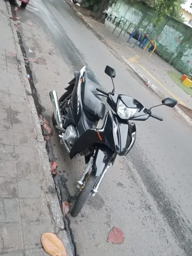 Vendo moto pra vender logo 