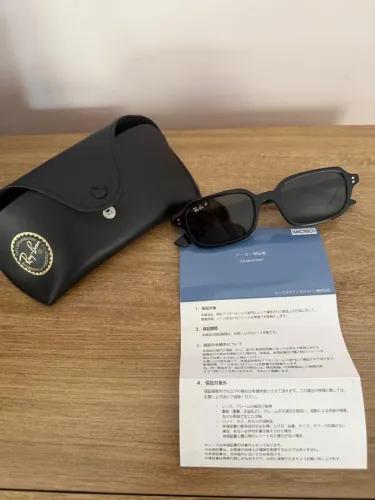 Óculos Rayban Zuri pouco usado